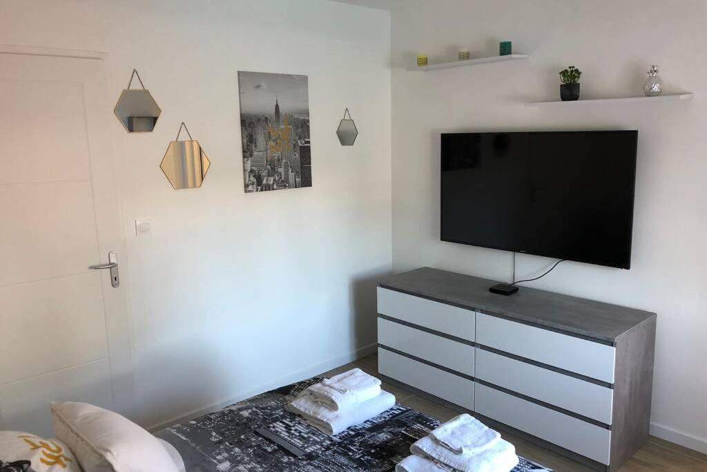Agreable Maison Entre Bordeaux Et Le Bassin サン・ジャン・ディヤック エクステリア 写真